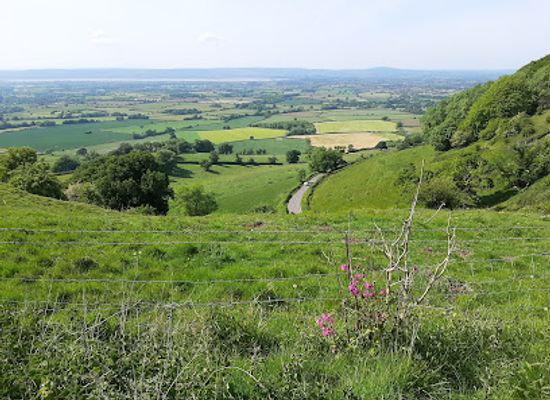 united-kingdom/cotswolds/attraction/coaley-peak