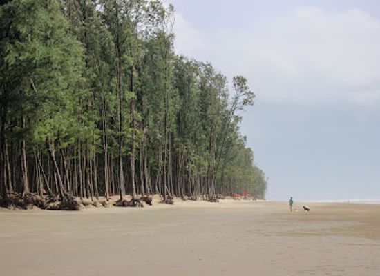 bangladesh/cox-s-bazar/attraction/laboni-point-sea-beach