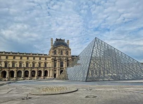 france/paris/attraction/louvre-museum