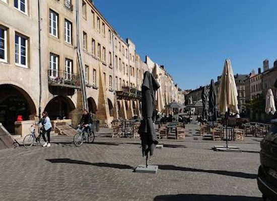 luxembourg/dudelange/attraction/place-st-louis