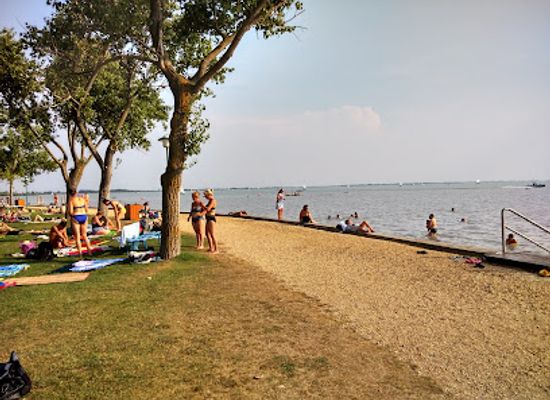 austria/lake-neusiedl/attraction/strandbad-neusiedl-am-see