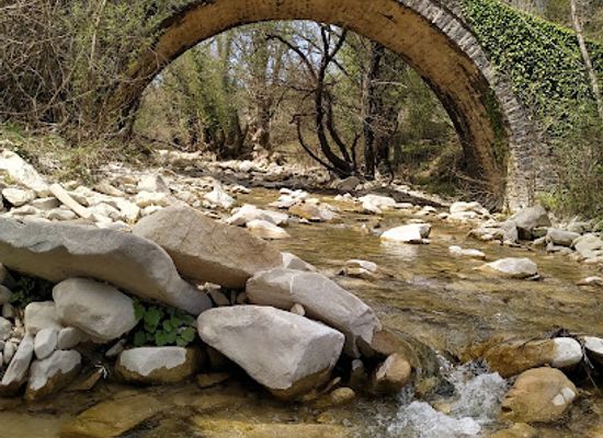 greece/epirus/attraction/stone-bridge-at-gefiraki