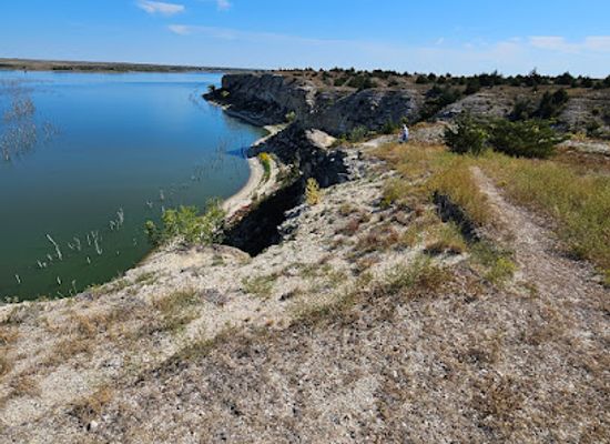 kansas/cedar-bluff-state-park/attraction/cedar-bluff-state-park-visitors-center
