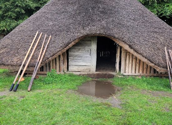 germany/pomerania/attraction/slavic-village-neustrelitz