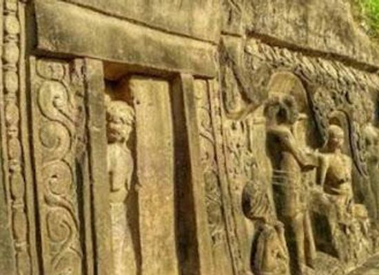 indonesia/bali/attraction/temple-yeh-pulu
