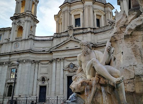 italy/rome/piazza-navona/attraction/sant-agnese-in-agone