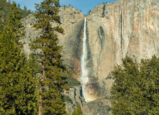 california/yosemite/attraction/yosemite-falls-view