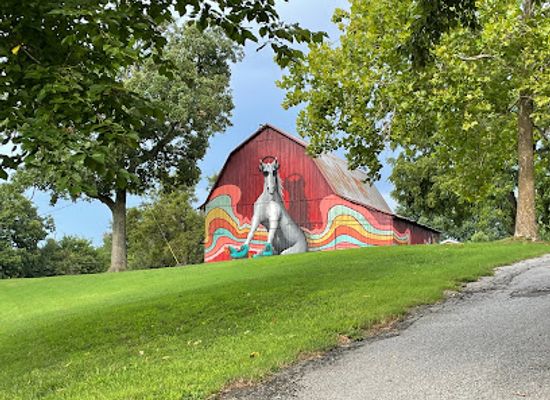 arkansas/rogers/attraction/skating-horse-barn