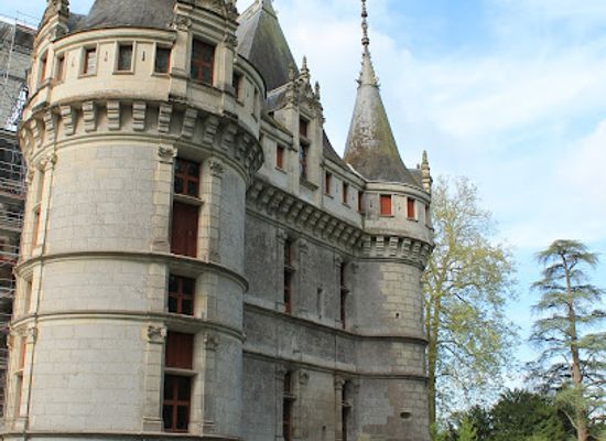 france/loire-valley/attraction/chateau-d-azay-le-rideau