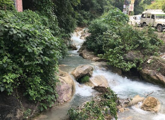 india/rishikesh/attraction/the-secret-waterfall-rishikesh-dhaulsrot