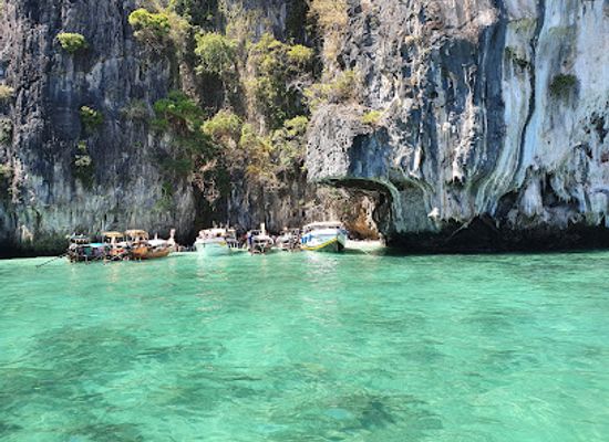 thailand/koh-phi-phi/attraction/pirate-beach-cove