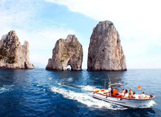 italy/capri/attraction/motoscafisti-capri