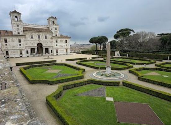 italy/rome/attraction/villa-medici