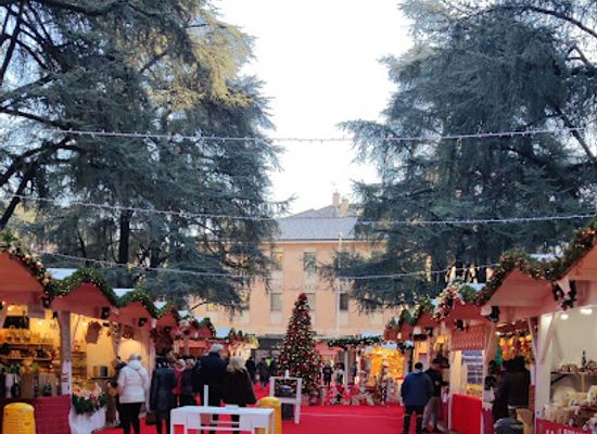 italy/brianza/attraction/mercatino-di-natale