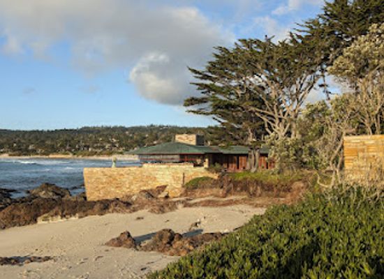 california/carmel-by-the-sea/attraction/clinton-walker-house-frank-lloyd-wright