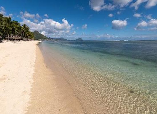 mauritius/pamplemousses/attraction/flic-en-flac-beach
