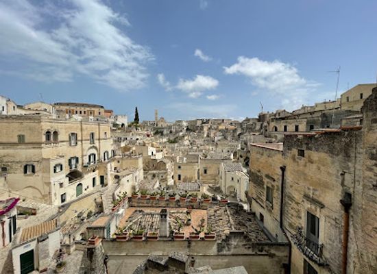 italy/matera/attraction/skulptur-von-andrea-roggi
