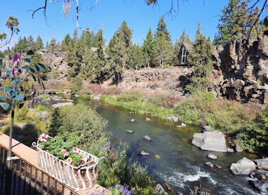 oregon/bend/attraction/bend-whitewater-park