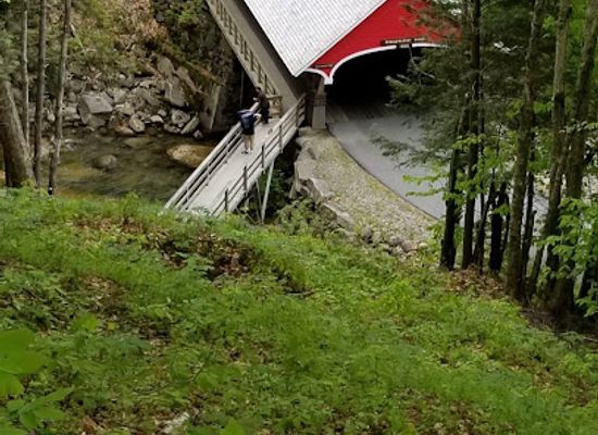 new-hampshire/franconia-notch-state-park/attraction/flume-covered-bridge