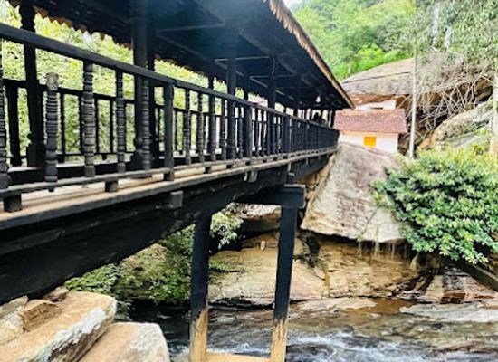 sri-lanka/uva-province/attraction/bogoda-old-wooden-bridge