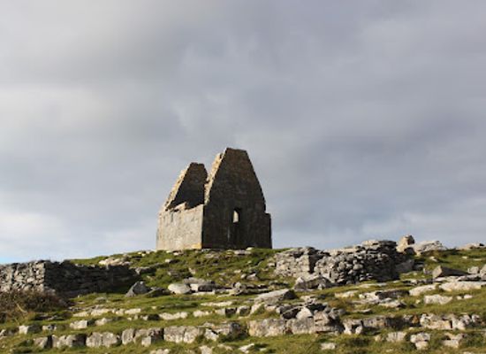 ireland/aran-islands/attraction/teampall-bheanain