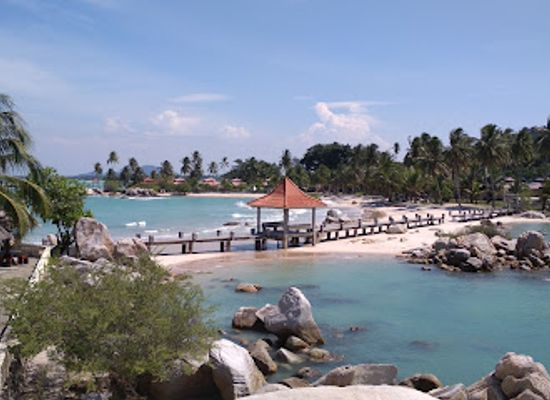 indonesia/bangka-belitung-islands/attraction/pantai-parai-tenggiri