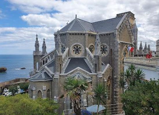 spain/navarre/attraction/eglise-sainte-eugenie-de-biarritz