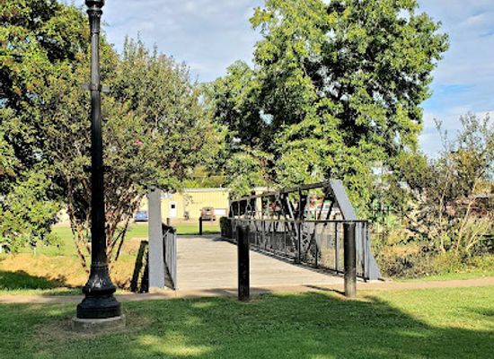 texas/red-river-valley/attraction/pride-creek-walk