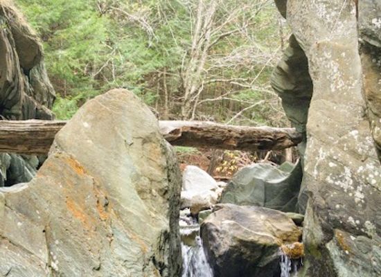vermont/lamoille-county/attraction/gold-brook-falls