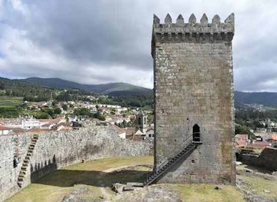 portugal/minho/attraction/castle-melgaco