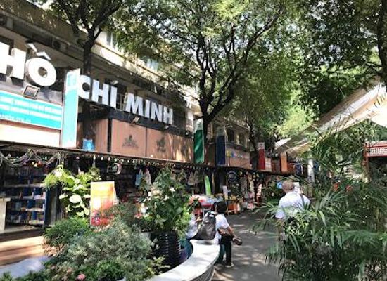 vietnam/ho-chi-minh-city/attraction/ho-chi-minh-city-book-street