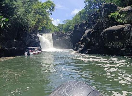 mauritius/flacq/attraction/grand-river-south-east