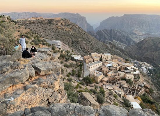 oman/ad-dakhiliyah-governorate/attraction/marine-fossils-and-viewpoint