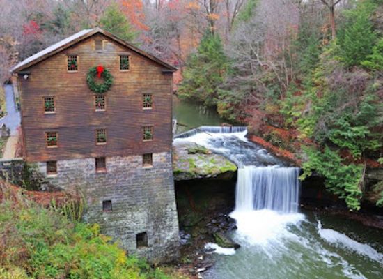 ohio/youngstown/attraction/lanterman-s-mill