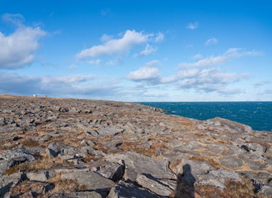 iceland/grindavik/attraction/steinhellur