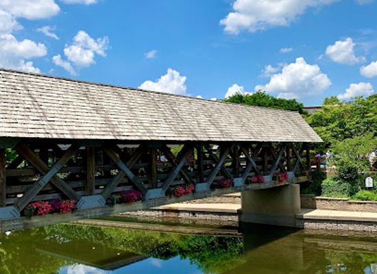 illinois/naperville/attraction/covered-bridge