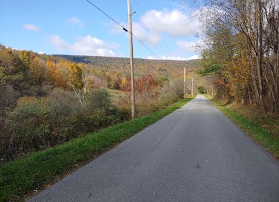 pennsylvania/laurel-highlands/attraction/gravity-hill