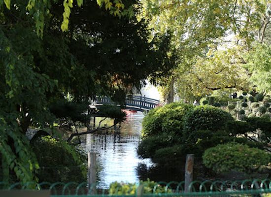 france/paris/attraction/canots-du-lac