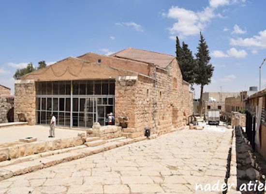 jordan/madaba/attraction/qaat-hybwlytws