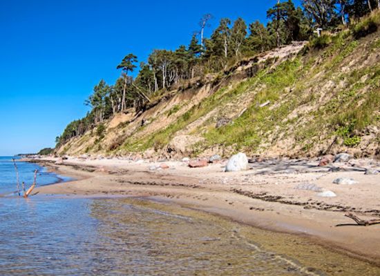 lithuania/nida-beach/attraction/olandu-kepures-skardis