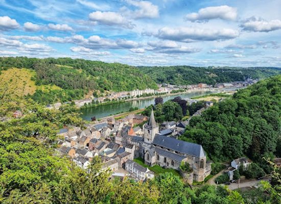 belgium/dinant/attraction/escalier-menant-au-ruines-de-crevecoeur
