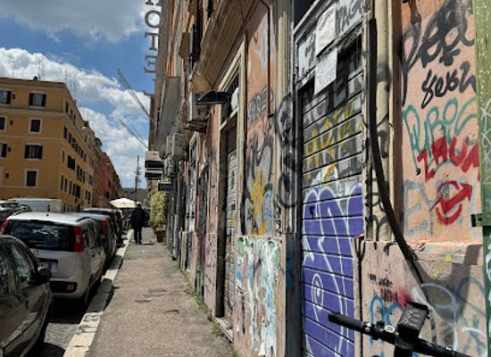 italy/via-francigena/attraction/san-lorenzo-street-art-walk