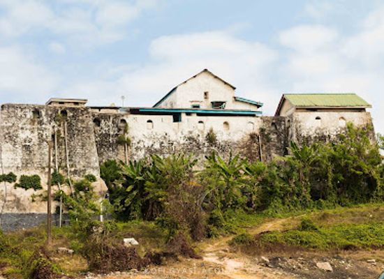 ghana/cape-three-points/attraction/fort-orange