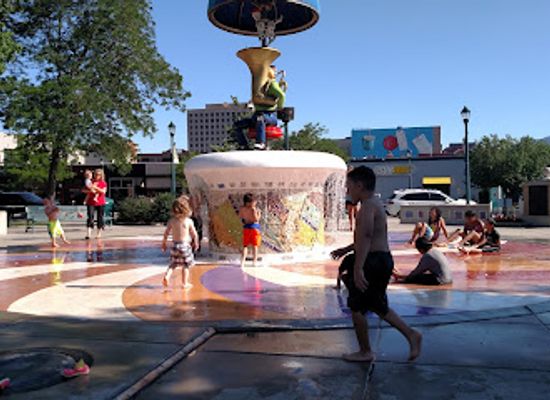colorado/colorado-springs/downtown-colorado-springs/attraction/acacia-park