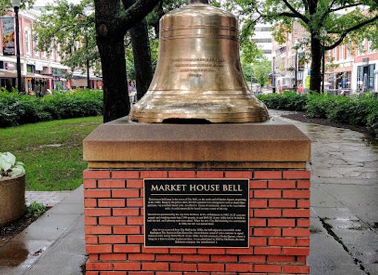 tennessee/knoxville/attraction/tennessee-woman-suffrage-memorial