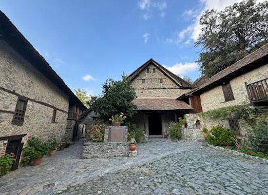 cyprus/troodos/attraction/monastery-of-saint-john-lampadistes