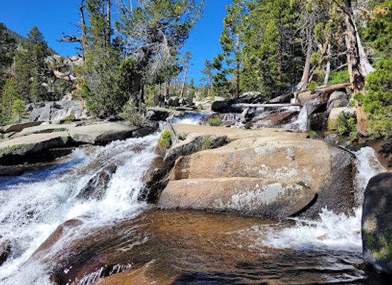 california/lake-tahoe/attraction/cascade-falls