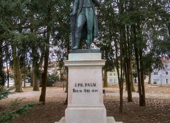 austria/innviertel/attraction/palmdenkmal