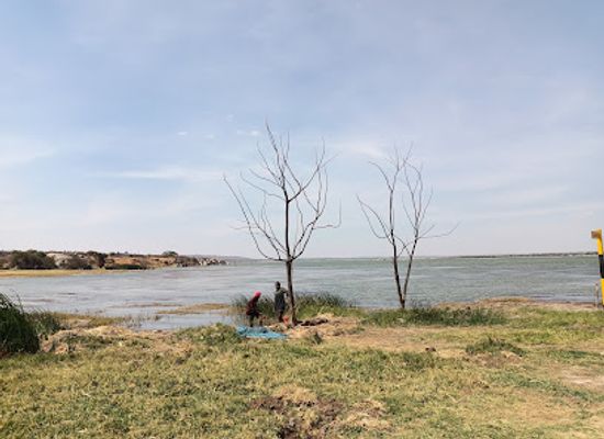 tanzania/singida/attraction/lake-singida