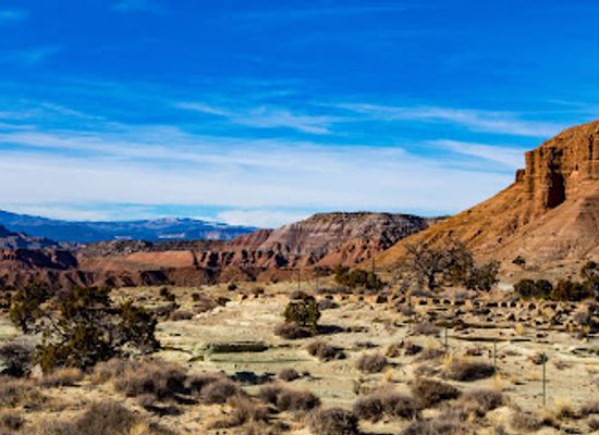 utah/torrey/attraction/salt-wash-view-area